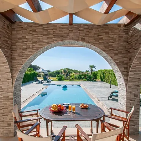 Petra Βίλα Γεννάδι