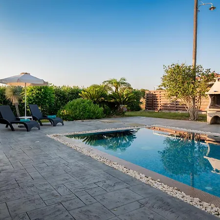 Villa Petra Villas *